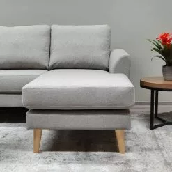 Anna Kulmadivaani - Mari-Kaluste 9 Anna Kulmadivaani - Mari-Kaluste -Huonekalu kauppa Anna harmaa detalje3