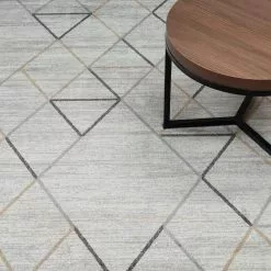 Ava Viskoosimatto - Mari-Kaluste 11 Ava Viskoosimatto - Mari-Kaluste -Huonekalu kauppa Ava beige detail 1