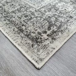 Isabell Viskoosimatto - Mari-Kaluste -Huonekalu kauppa Isabel vaaleaharmaa nurkkakuva