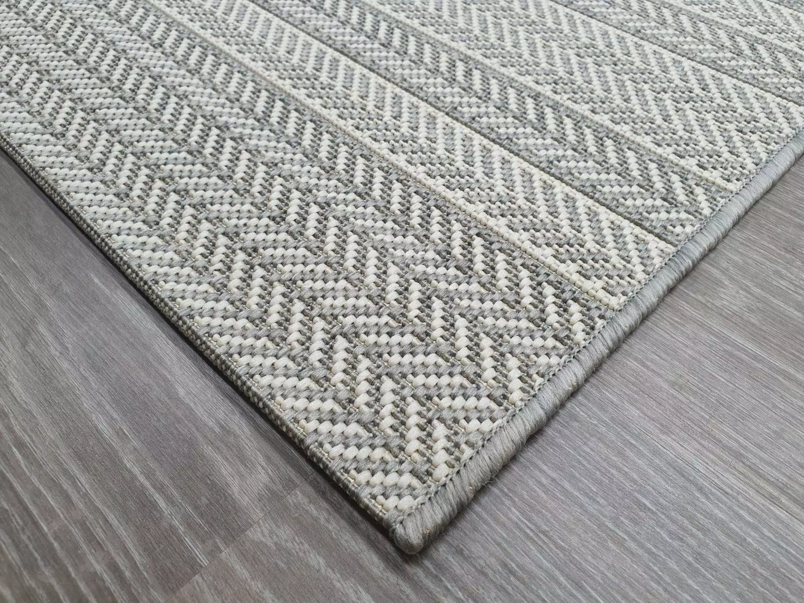 Lotta Matto - Mari-Kaluste 5 Lotta Matto - Mari-Kaluste - Image 5