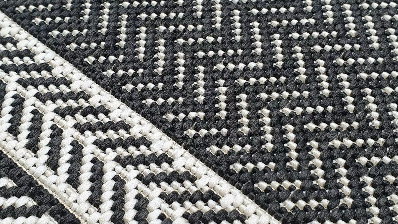 Lotta Matto - Mari-Kaluste 2 Lotta Matto - Mari-Kaluste - Image 2