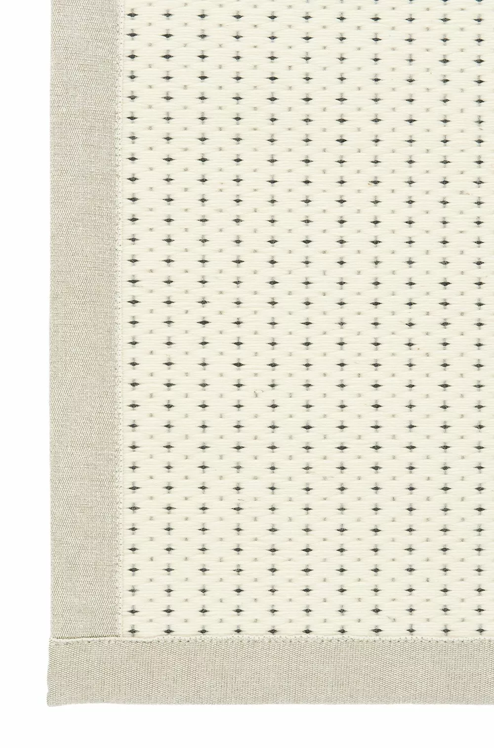 VM-Carpet Valkea Matto Design By Liina Blom - Mari-Kaluste 5 VM-Carpet Valkea Matto Design By Liina Blom - Mari-Kaluste - Image 5